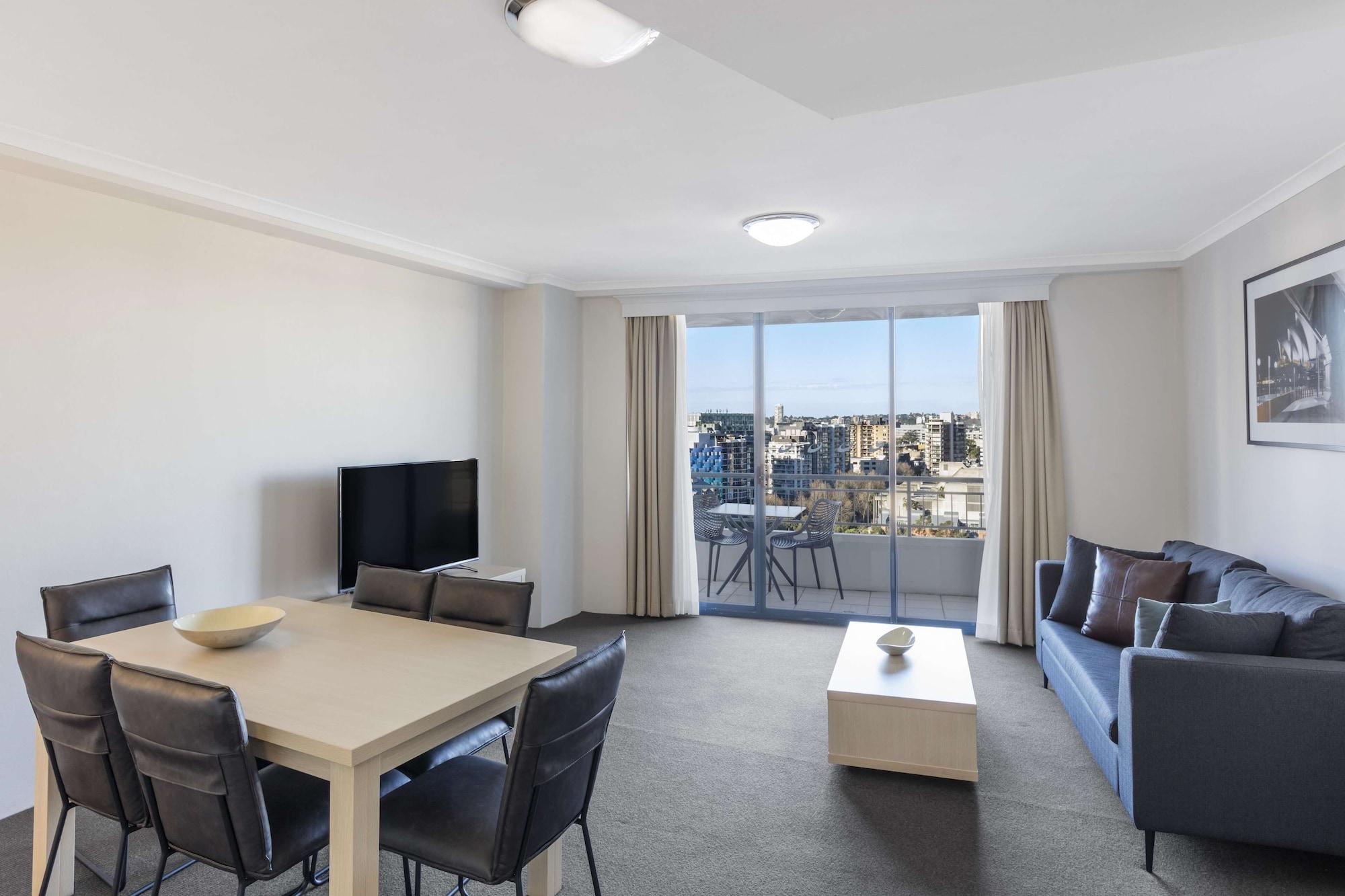 Oaks Sydney Castlereagh Suites Exterior foto