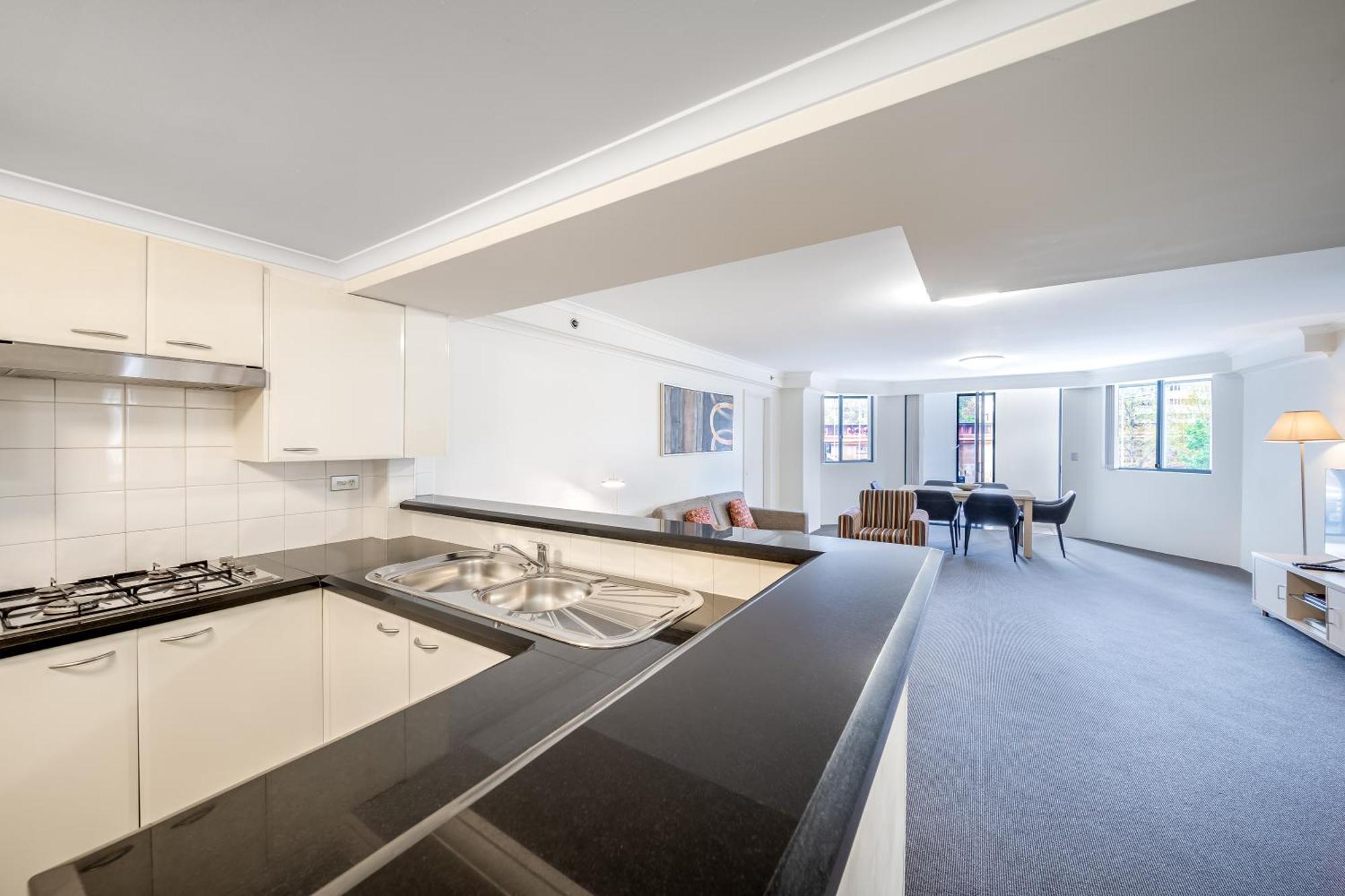 Oaks Sydney Castlereagh Suites Exterior foto