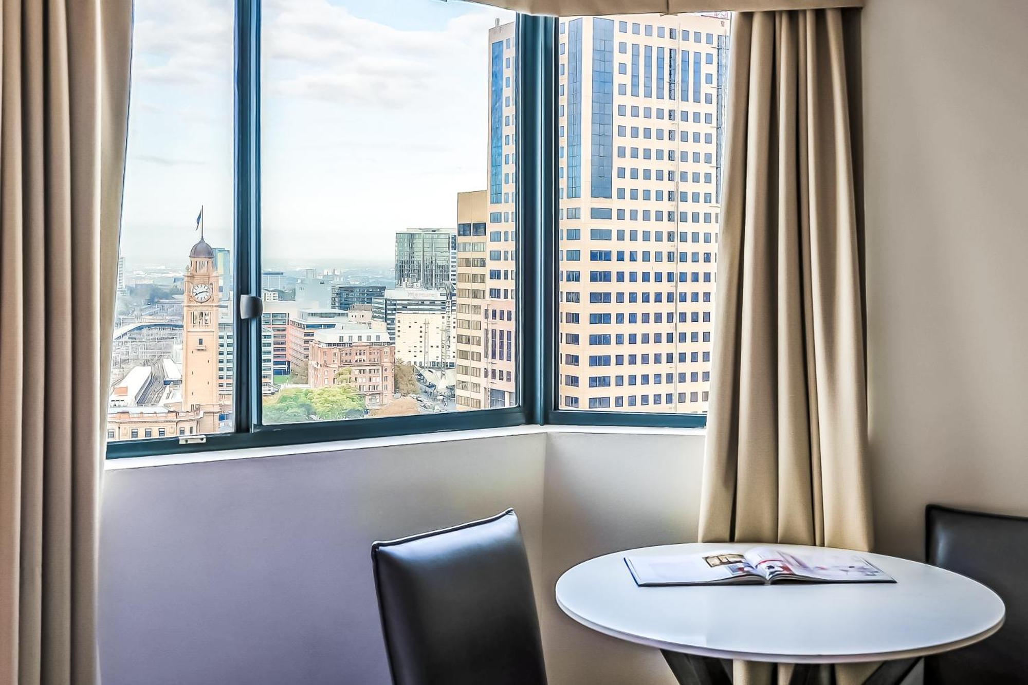 Oaks Sydney Castlereagh Suites Exterior foto